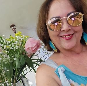 Meet your Posher, Ivoneide